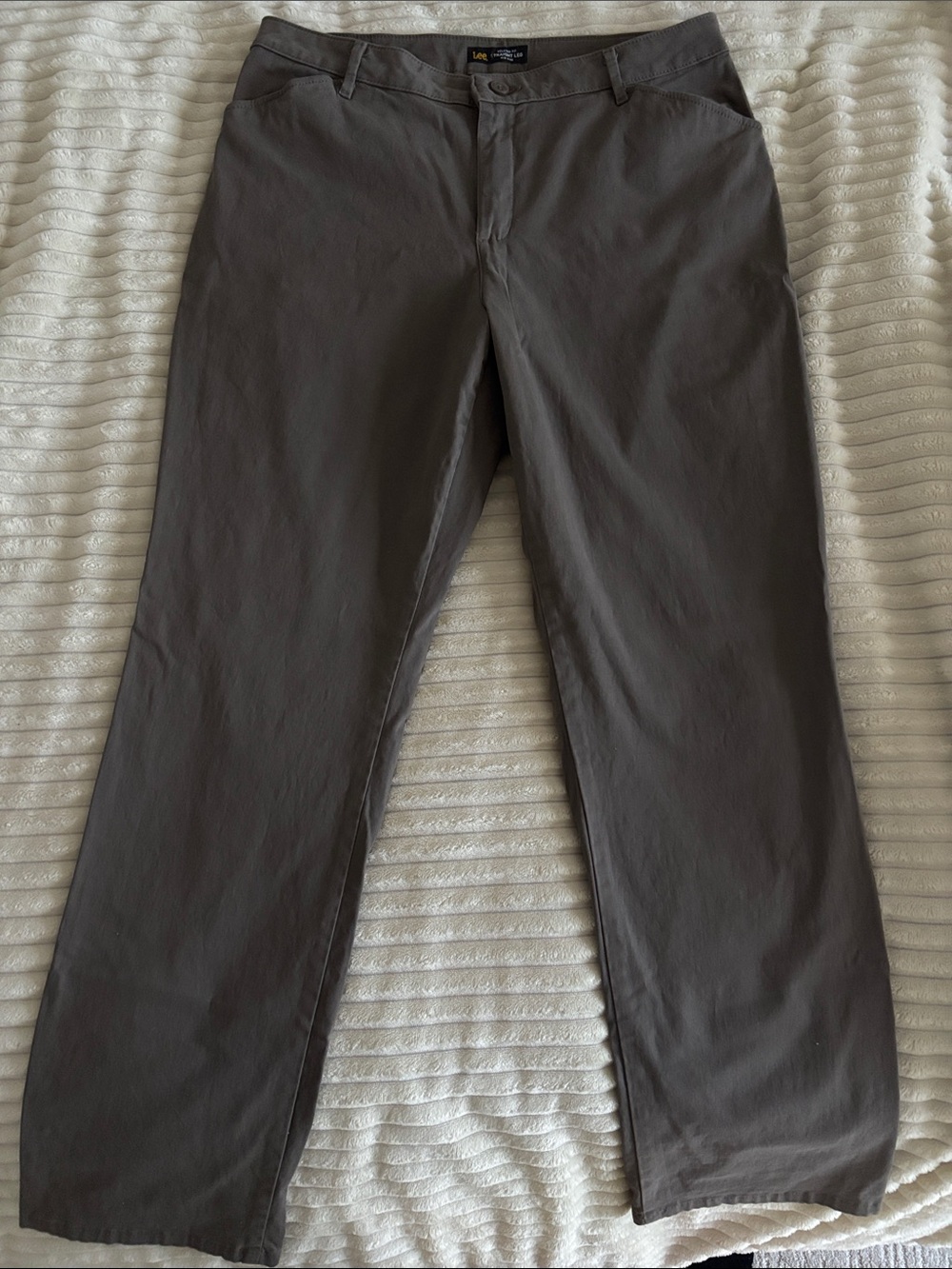 Lee Straight Leg Pants - Gray